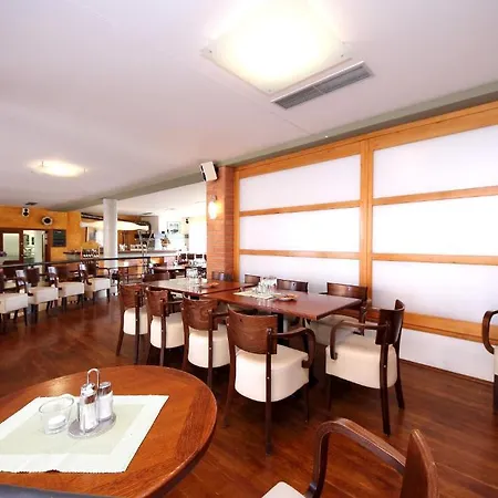 S-centrum Otel