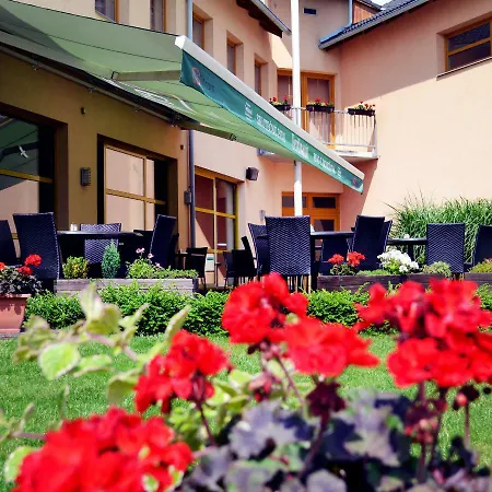 S-centrum Hotel 3*